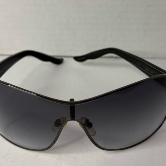 Oscar de Le Renta sun glasses black faded lenses with Swarovski crystal details - Picture 5 of 7